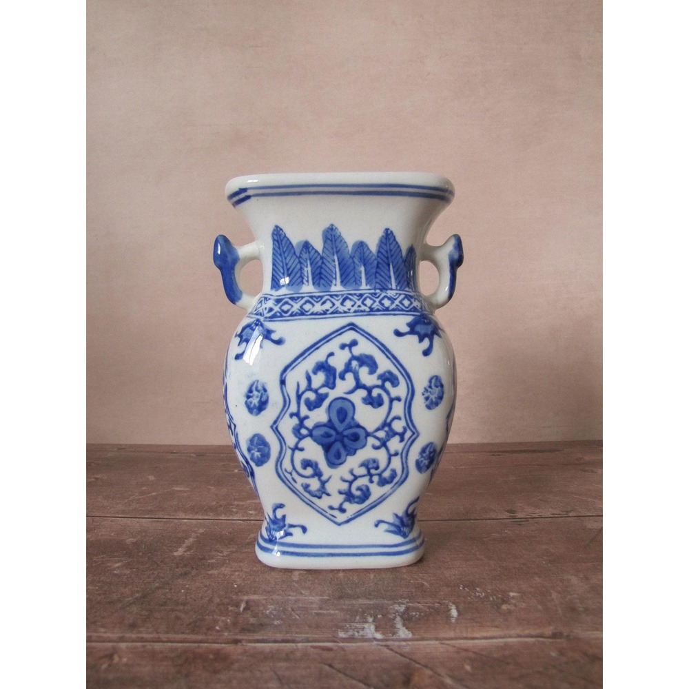 Vintage Chinoiserie Cobalt Blue and White Porcelain Floral Vase - Ceramic Decor